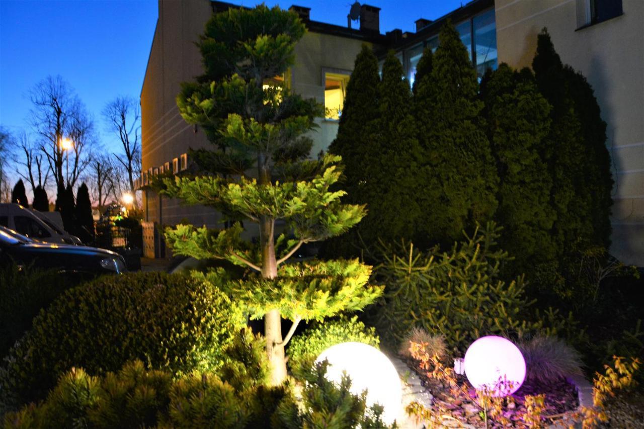 Apartamenty I Pokoje „Pod Jedynka” Konstantynów Łódzki Esterno foto