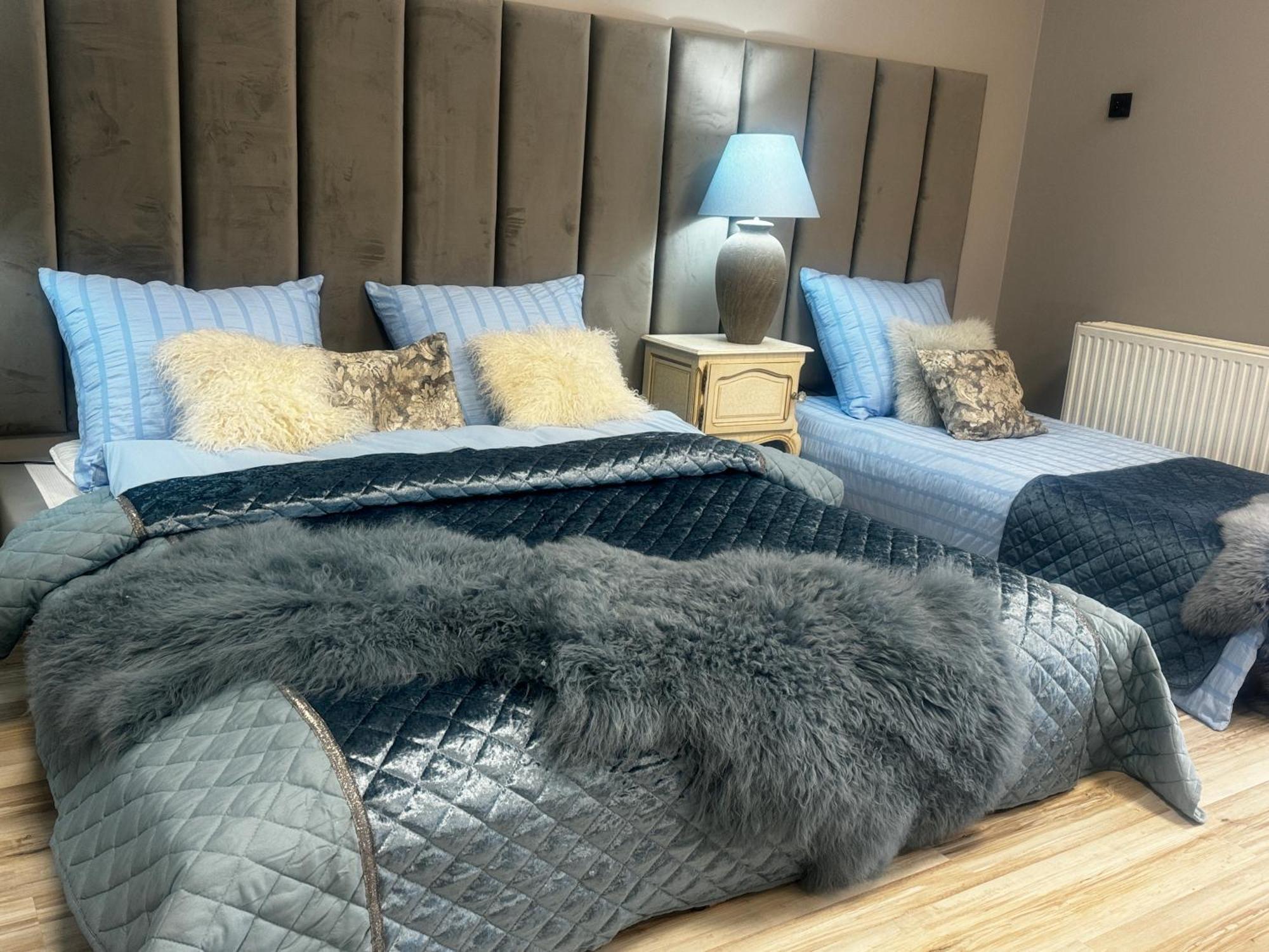 Apartamenty I Pokoje „Pod Jedynka” Konstantynów Łódzki Esterno foto