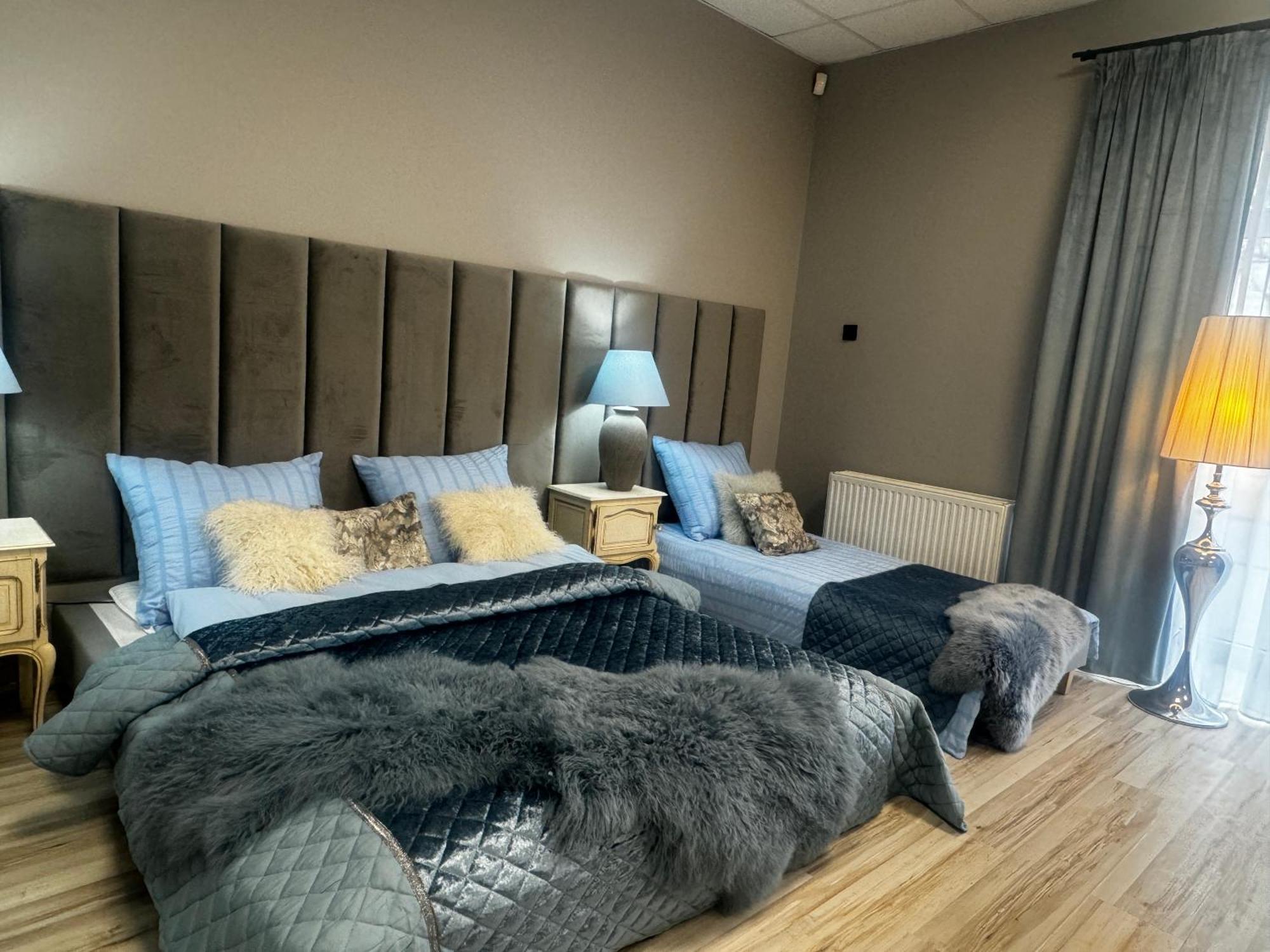 Apartamenty I Pokoje „Pod Jedynka” Konstantynów Łódzki Esterno foto