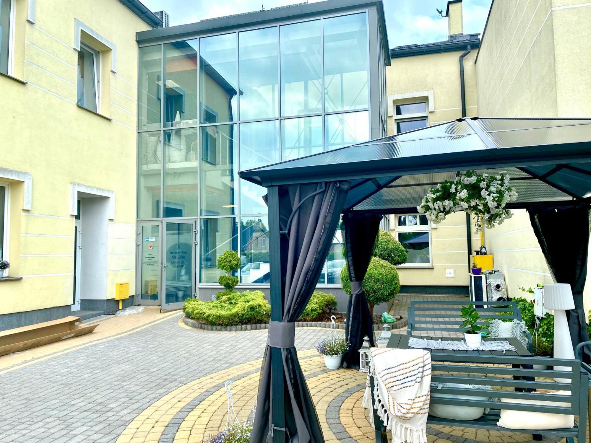 Apartamenty I Pokoje „Pod Jedynka” Konstantynów Łódzki Esterno foto